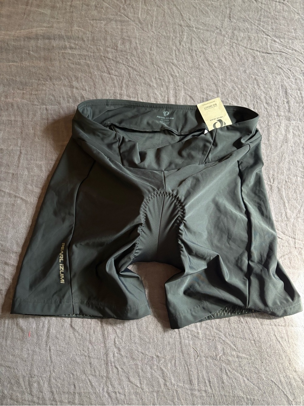 Pearl Izumi Women’s “Attack” Black Padded Cycling Shorts- New With Tags